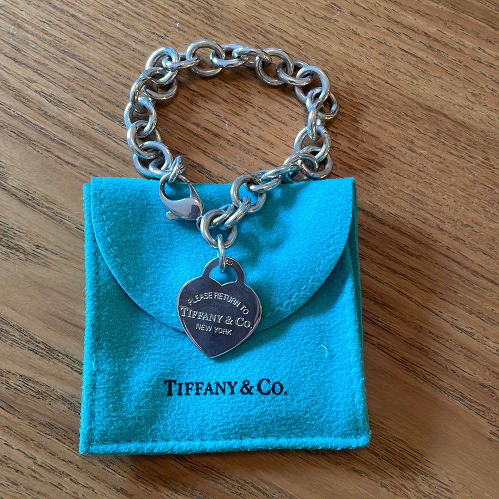 Authentic Tiffany & Co. Heart Link Bracelet